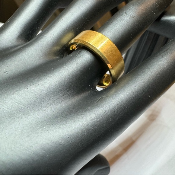 NWT Tungsten 8mm 18K Matte Band - Picture 10 of 16